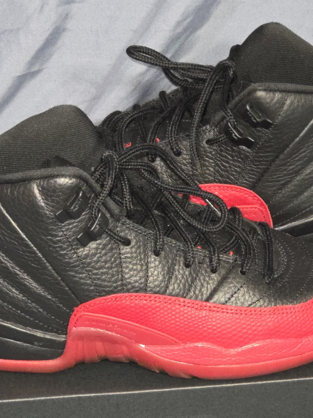Boy's JORDAN RETRO 12 FLU GAME SNEAKERS